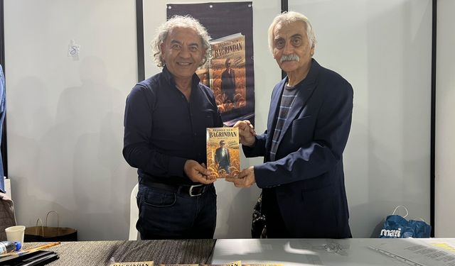 Selahattin Karakoç’a Kahramanmaraş Kitap Fuarı’nda Yoğun İlgi