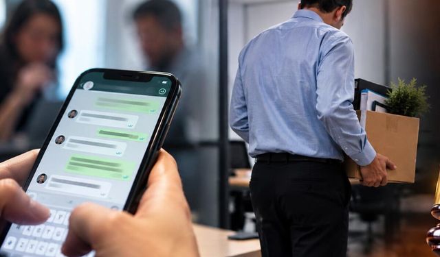 WhatsApp’ta Patronunu Konuştu, İşinden Oldu! Mahkemeden Dikkat Çeken Karar