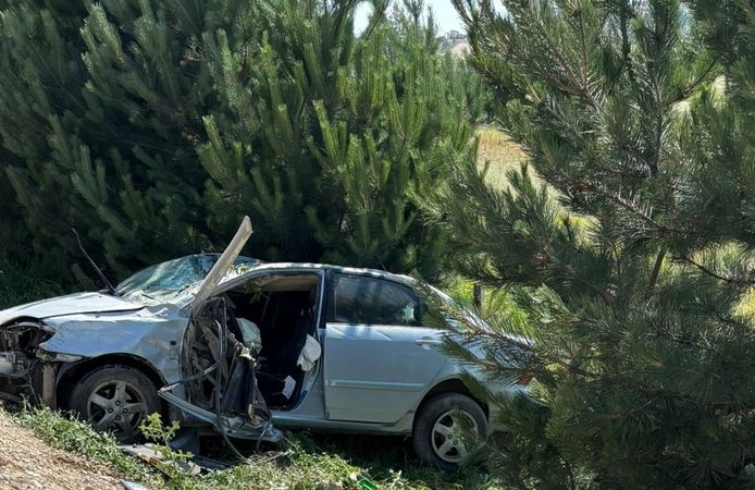 Isparta'da devrilen otomobildeki 1 kişi öldü