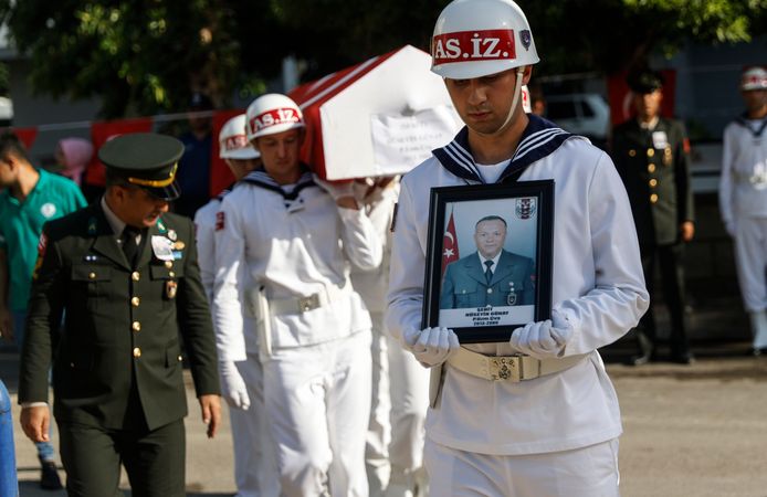 Şehit Piyade Uzman Çavuş Hüseyin Günay'ın cenazesi Mersin'de defnedildi