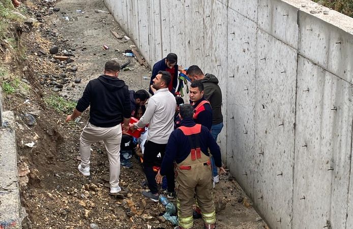 Hatay'da hafif ticari aracın çarptığı kadın öldü