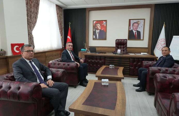 MEB Daire Başkanı Bediroğlu’ndan Millî Eğitim Müdürü Baydur’a Ziyaret