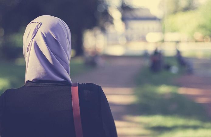 Akademisyenden başörtüsü hakareti iddiasıyla dava