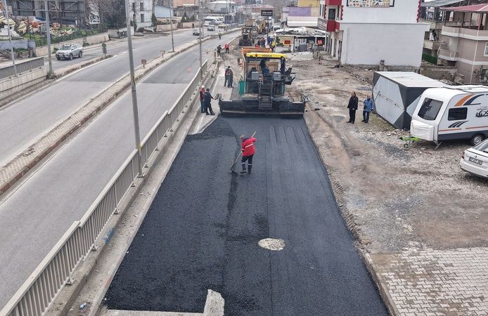 Büyükşehir, Asfalt Mesaisini Dulkadiroğlu’nda Sürdürüyor