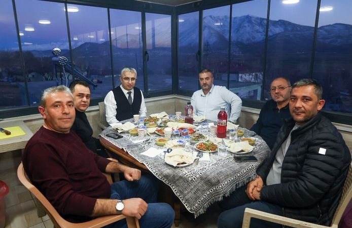 Elbistan’da Yapraklı Mahallesi’nde İftar Programı Coşkuyla Gerçekleşti