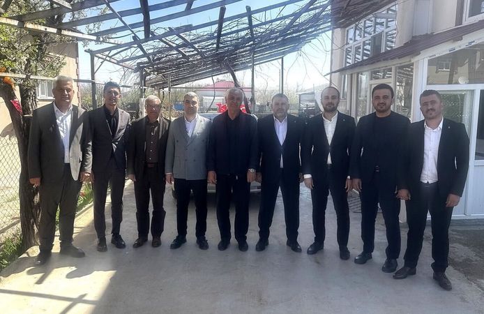 AK Parti Afşin Teşkilatından Hac Yolculuğu Öncesi Ziyaret