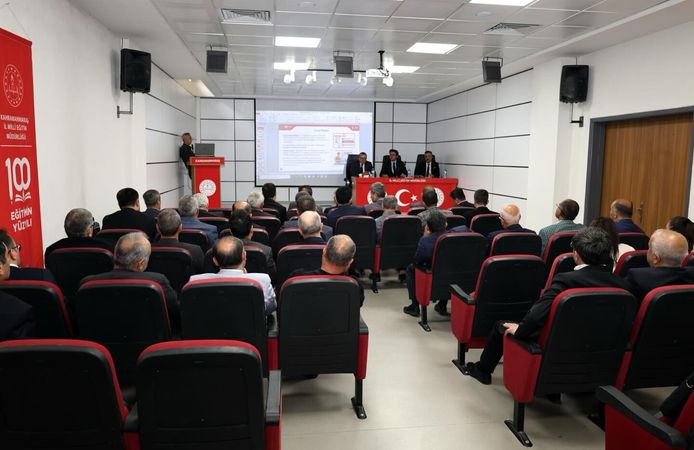 Kahramanmaraş’ta Bursluluk Sınavı Öncesi Bilgilendirme Toplantısı