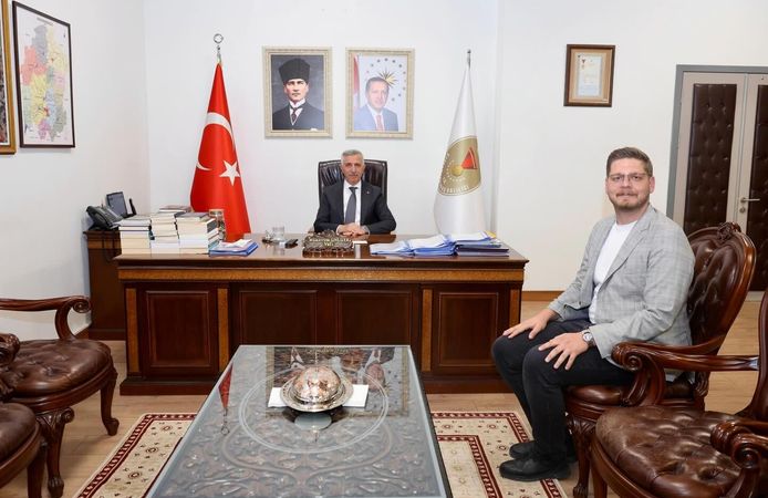 AK Parti Gençlik Kolları Başkanı Ünaldı’dan Vali Ünlüer’e Ziyaret