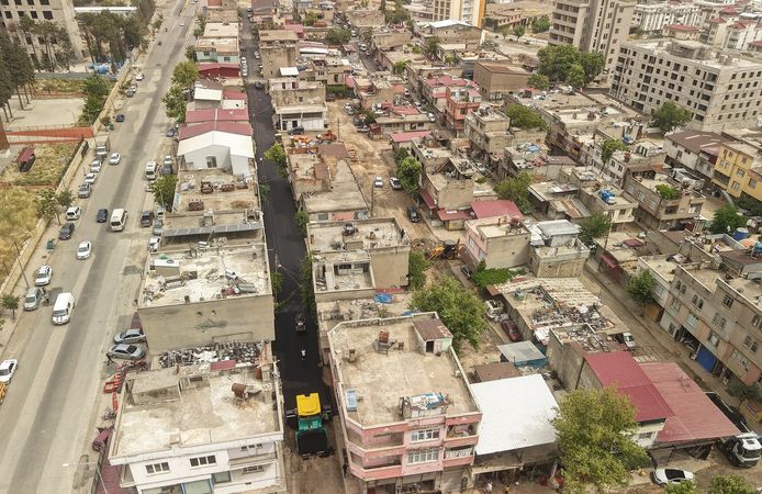 Büyükşehir, Sokak Sokak Cadde Cadde Asfalt Çalışmasını Sürdürüyor