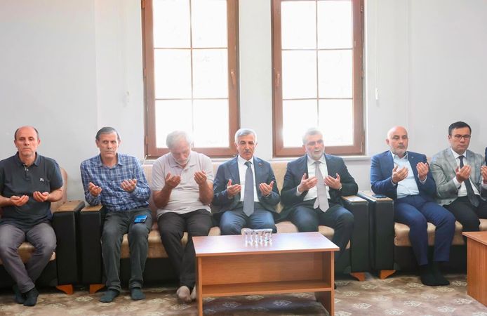 Vali Ünlüer’den Taziye Ziyareti