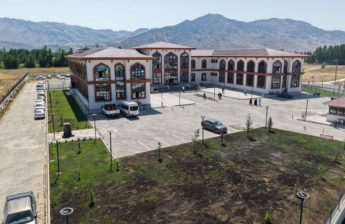 Göksun’un Yeni Hizmet Binasına Büyükşehir Dokunuşu
