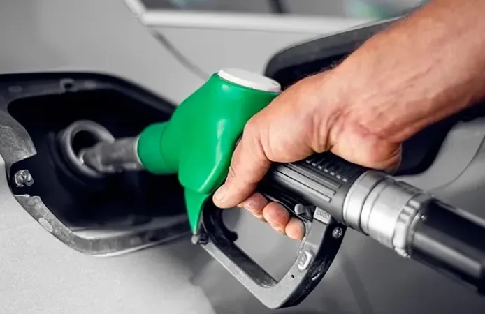 Akaryakıt fiyatları 9 Eylül 2026: Benzin ve motorine zam veya indirim var mı? Motorin ve benzin kaç TL?