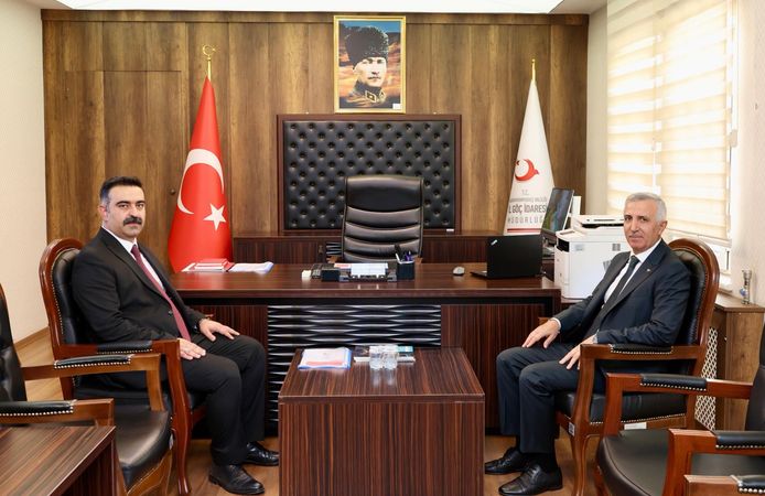 Vali Ünlüer’den İl Göç İdaresi Müdürlüğüne Ziyaret