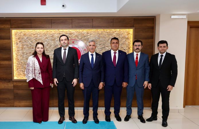 Vali Ünlüer’den Kahramanmaraş İdare ve Vergi Mahkemelerine Ziyaret