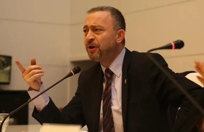 Ümit Kocasakal Kimdir, Kaç Yaşında, Nereli?