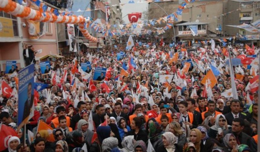 AK Parti, Afşin’de İradeye Saygı Mitingi Düzenledi