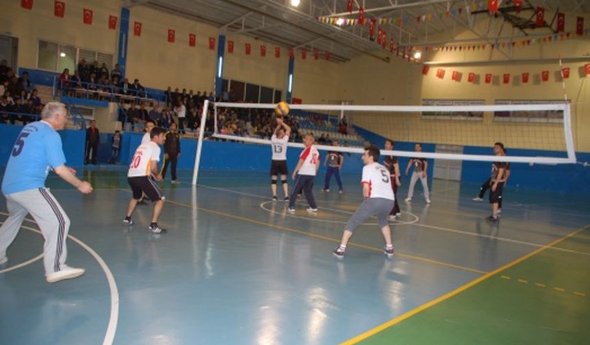 15 Temmuz Voleybol Turnuvası Tamamlandı