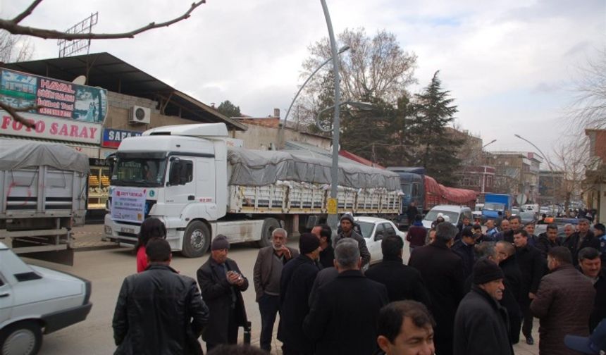 Afşin’den Bayırbucak Türkmenlerine 5 Tır Yardım