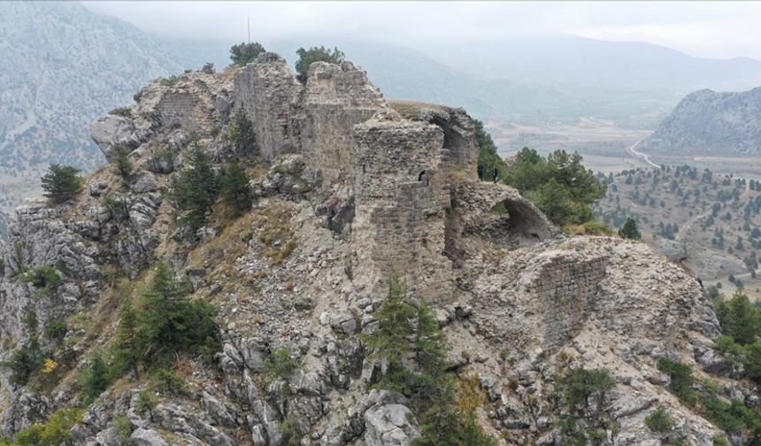 "Kaleler Şehri Andırın" 26'sı tescilli 70 kaleye ev sahipliği yapıyor