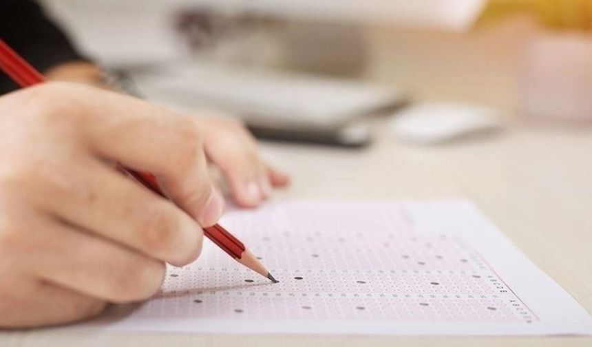 İlköğretim ve Ortaöğretim Kurumları Bursluluk Sınavı Yapıldı