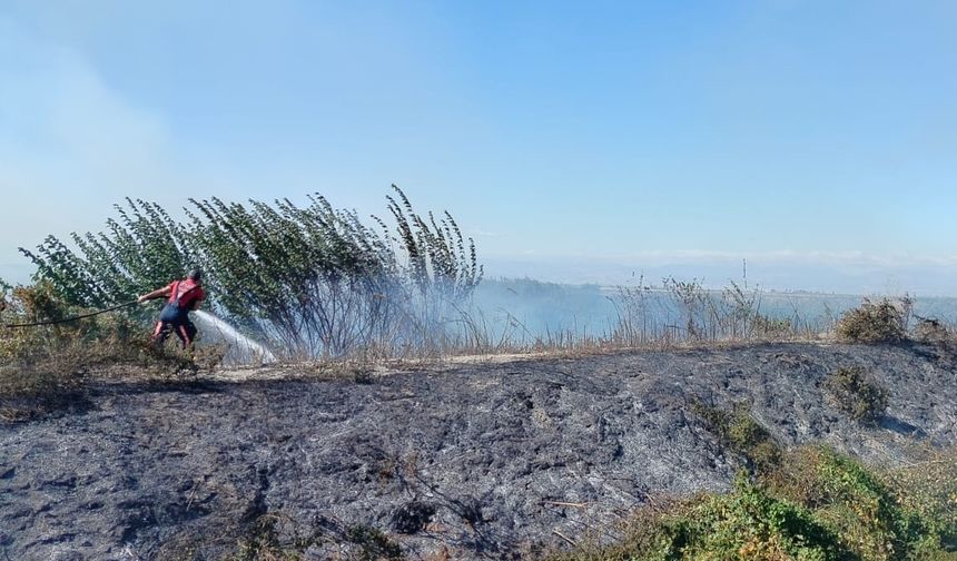 Tarsus’ta itfaiye ekipleri 10 yangına müdahale etti