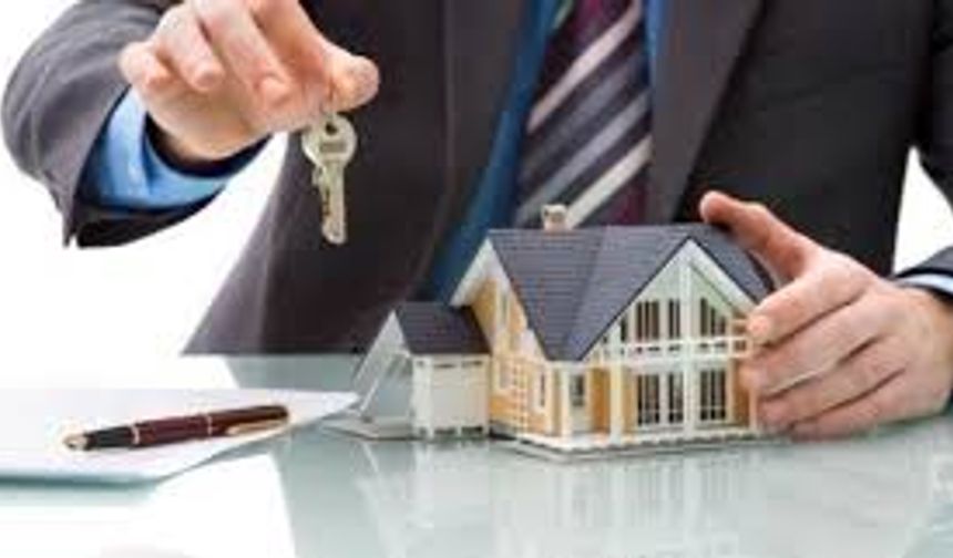 Göksun'da 373 M² Bahçe ve İki Katlı Kargir Ev Mahkemeden Satılık