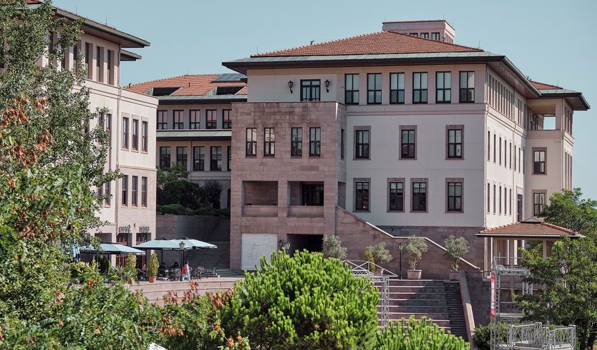 Koç Üniversitesi Rektörlüğü Öğretim Üyesi Alacak