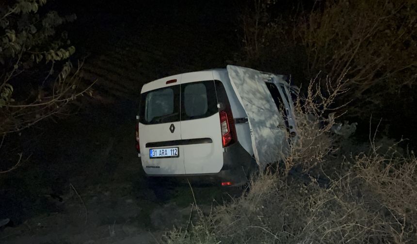 Hatay'da trafik kazasında yaralanan sürücü hastanede yaşamını yitirdi