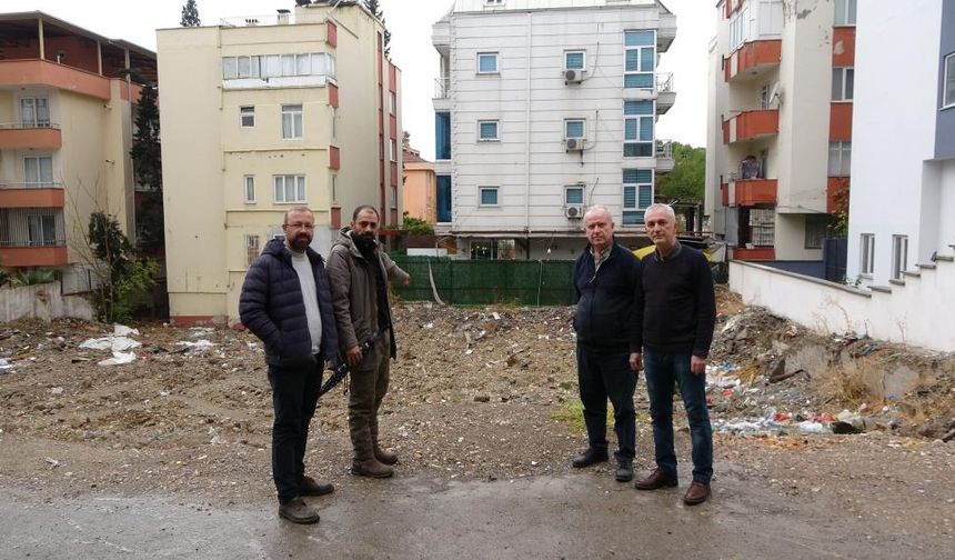 Depremzedeler, Yıkılan Evlerinin TOKİ Tarafından İnşa Edilmesini İstiyor