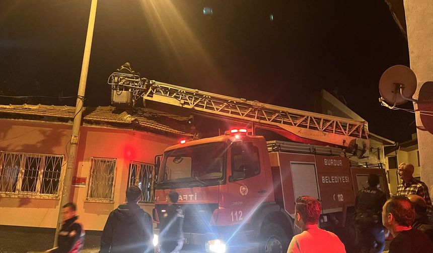 Burdur'da evde çıkan yangın söndürüldü