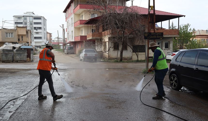 Afşin Belediyesi Temizlik Çalışmalarını Sürdürüyor