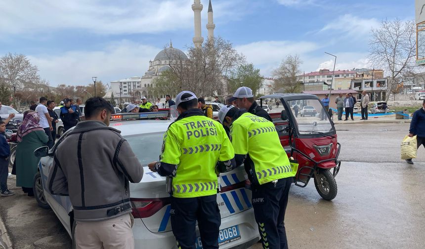 Afşin’de Trafikte Sıkı Denetim Uygulanmaya Devam Ediyor