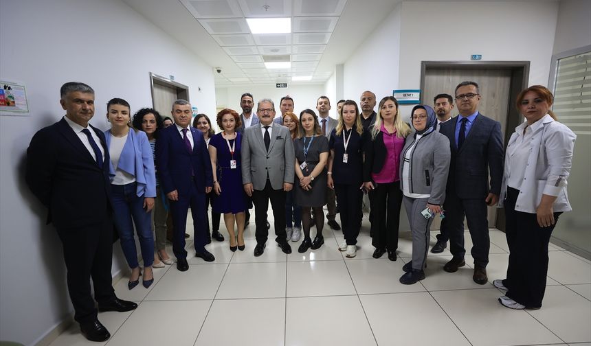 Antalya'da 80 yaş üstüne hizmet verecek beşinci merkez açıldı