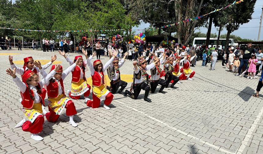 Hatay'da okullar arası bahar şenliği düzenlendi