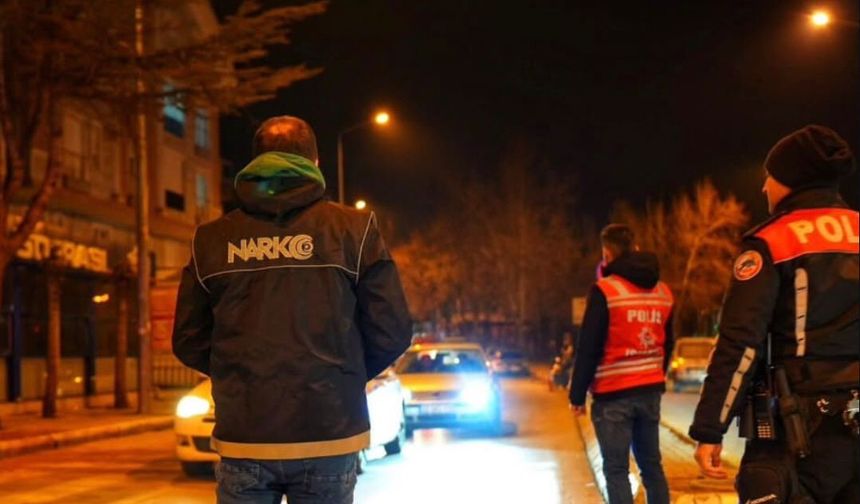 Isparta’da asayiş ve trafik denetiminde 19 sürücüye ceza