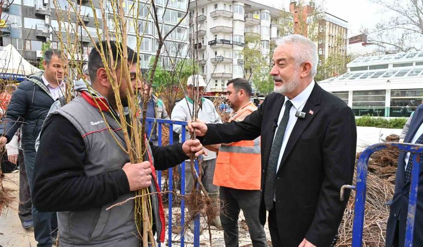 Isparta’da son 3 yılda 180 bin meyve fidanı toprakla buluştu