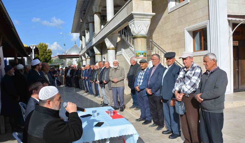 Korkuteli’de 156 hacı adayı için uğurlama töreni yapıldı