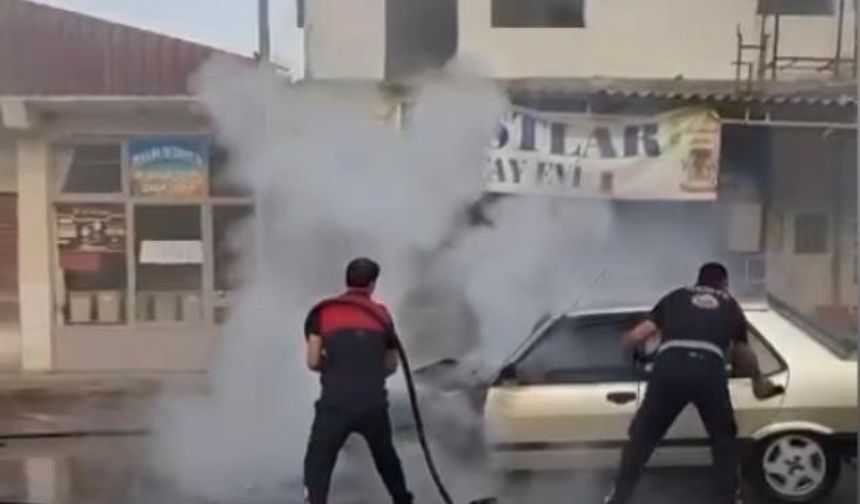 Osmaniye’de seyir halindeki otomobil yandı
