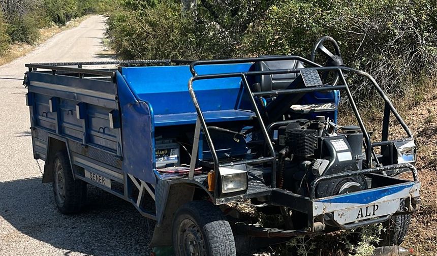Isparta'da tarım aracının devrilmesi sonucu 1 kişi öldü, 3 kişi yaralandı