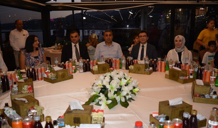 Silifke'de tayini çıkan hakim ve savcılar için veda etkinliği düzenlendi