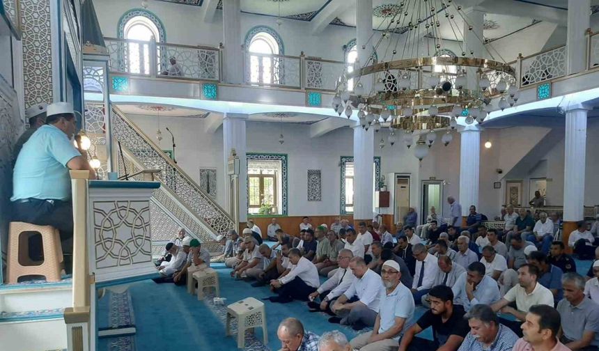 Kumluca’da 15 Temmuz şehitleri dualarla anıldı