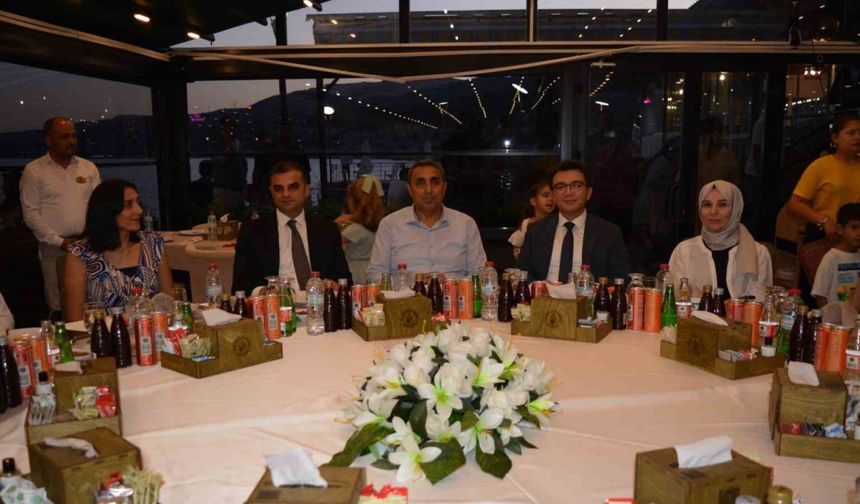 Silifke’de tayini çıkan hakim ve savcılar için veda etkinliği düzenledi