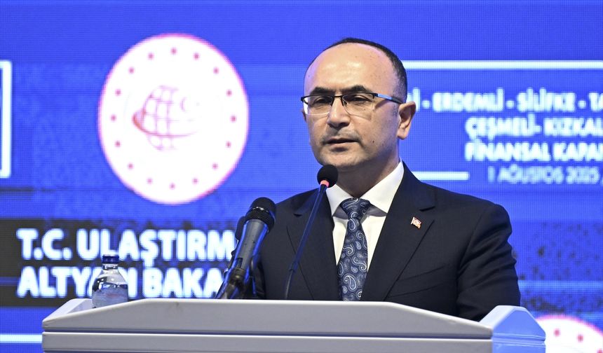 Bakan Uraloğlu, Çeşmeli-Kızkalesi Otoyolu Projesi'nin Finansal Kapanış Töreni'nde konuştu: