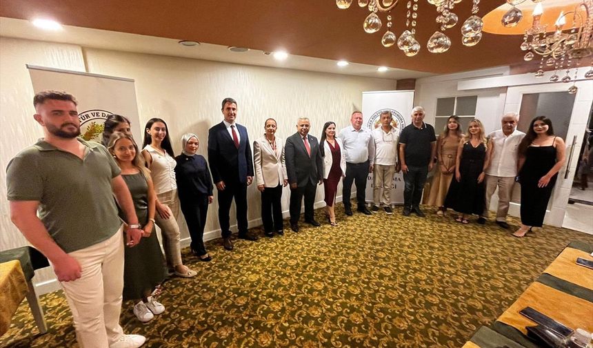 Burdur Valisi Bilgihan, Mellililer Kültür ve Dayanışma Derneği'ni ziyaret etti