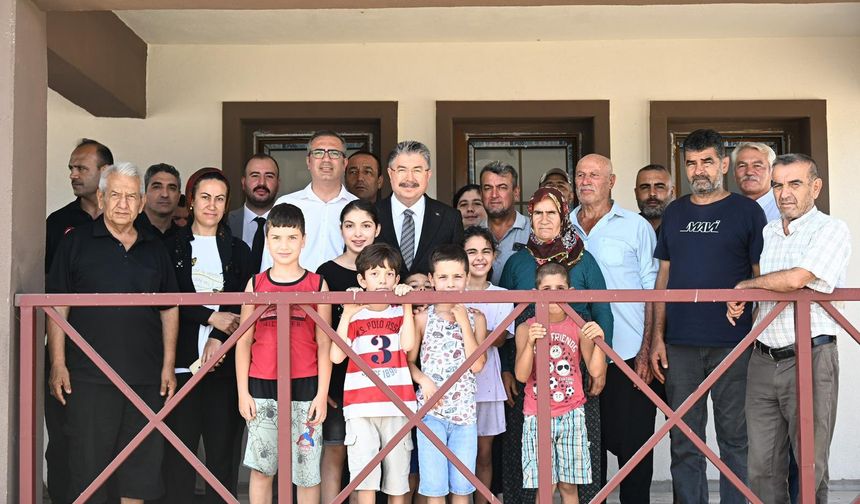Osmaniye'de yapımı tamamlanan 26 köy evi depremzedelere teslim edildi