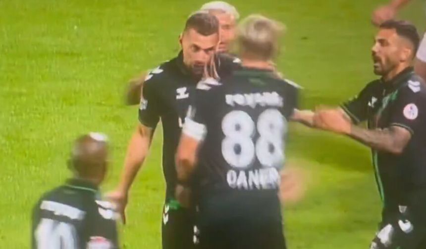 Caner Erkin yine kırmızı kart gördü!