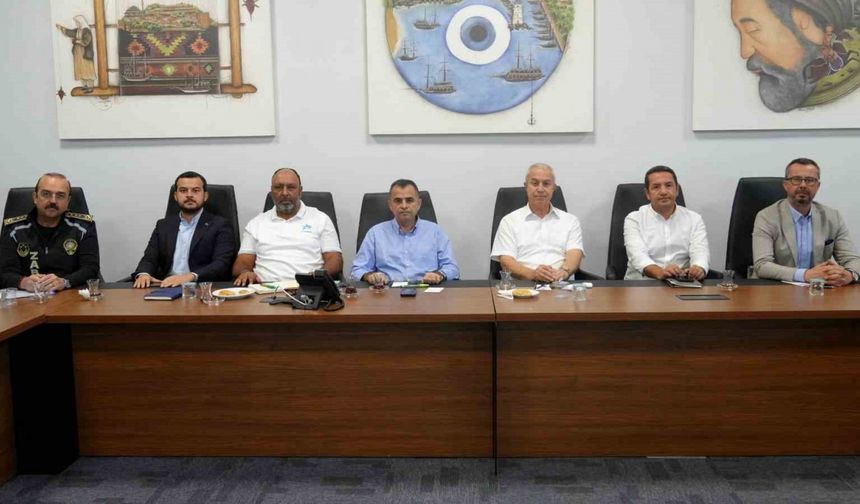 Alanya’nın kalbi Atatürk Caddesi yenileniyor