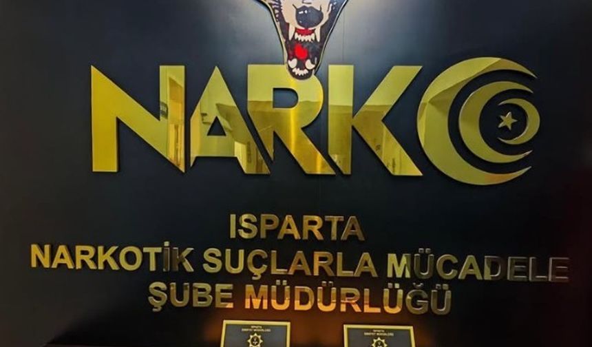 Denetimlerde durdurulan bir araçtan uyuşturucu çıktı, 2 kişi gözaltında