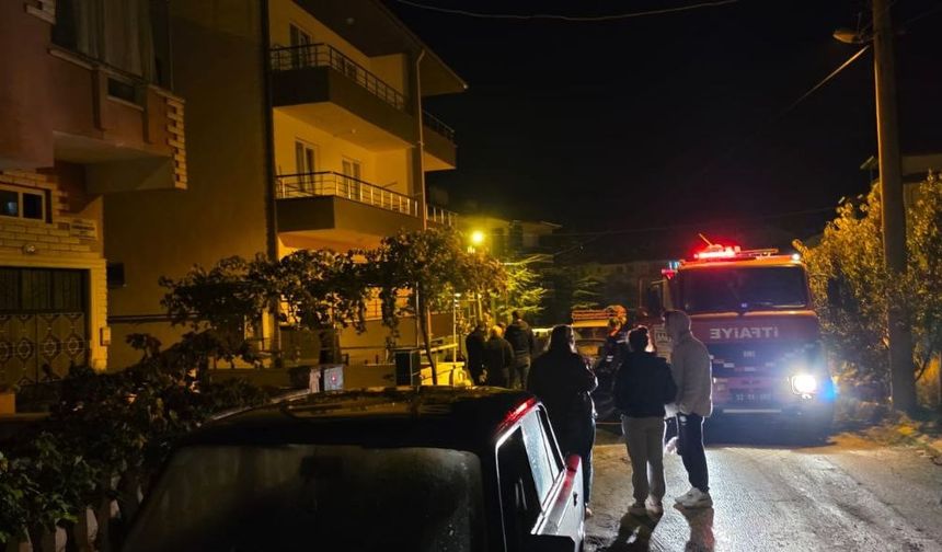 Yalvaç’ta 3 katlı binada korkutan yangın