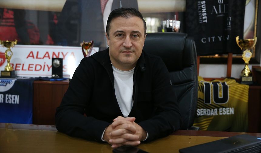 'El Turco' okul yıllarındaki liderliğini motoGP'de de sürdürüyor